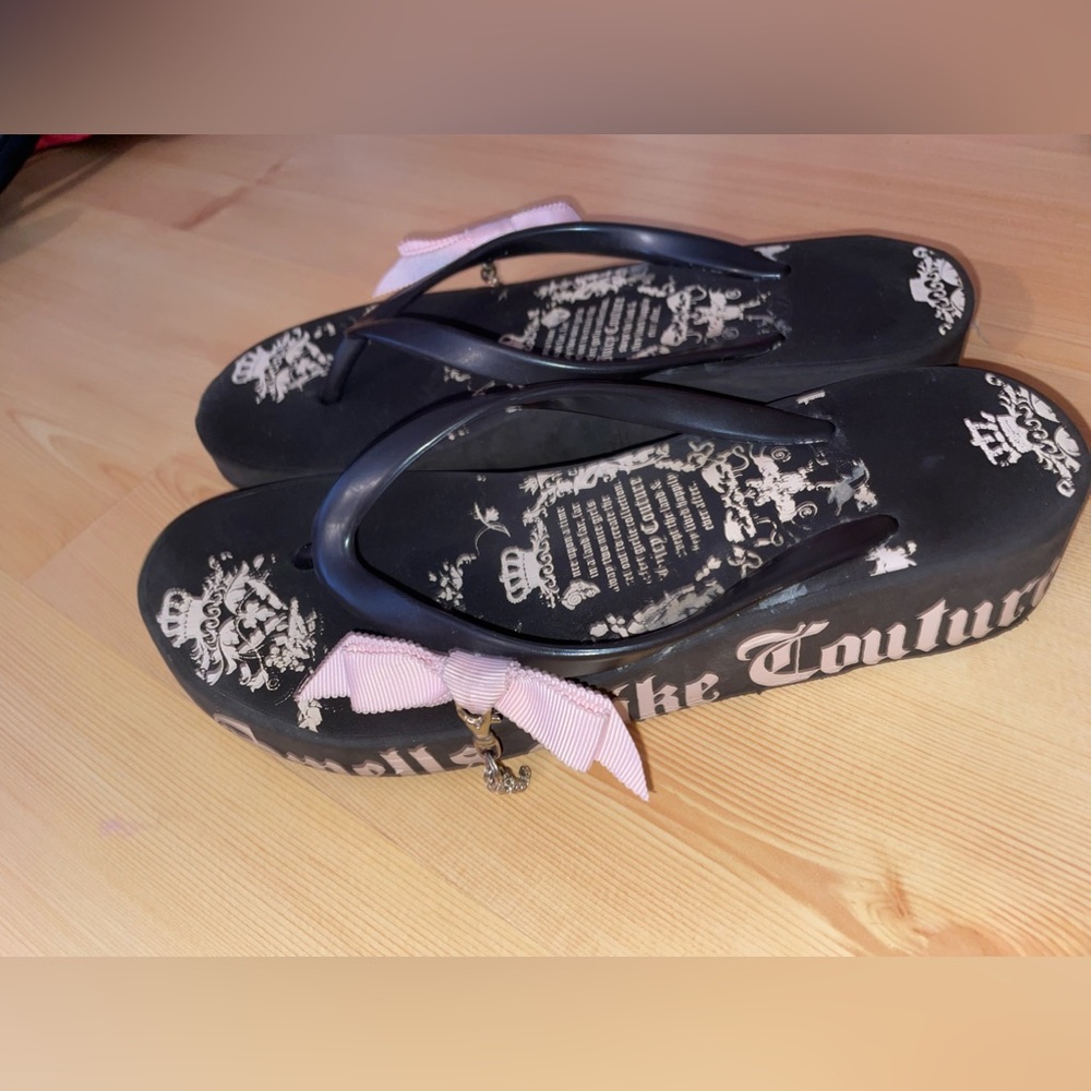 Juicy couture sandals